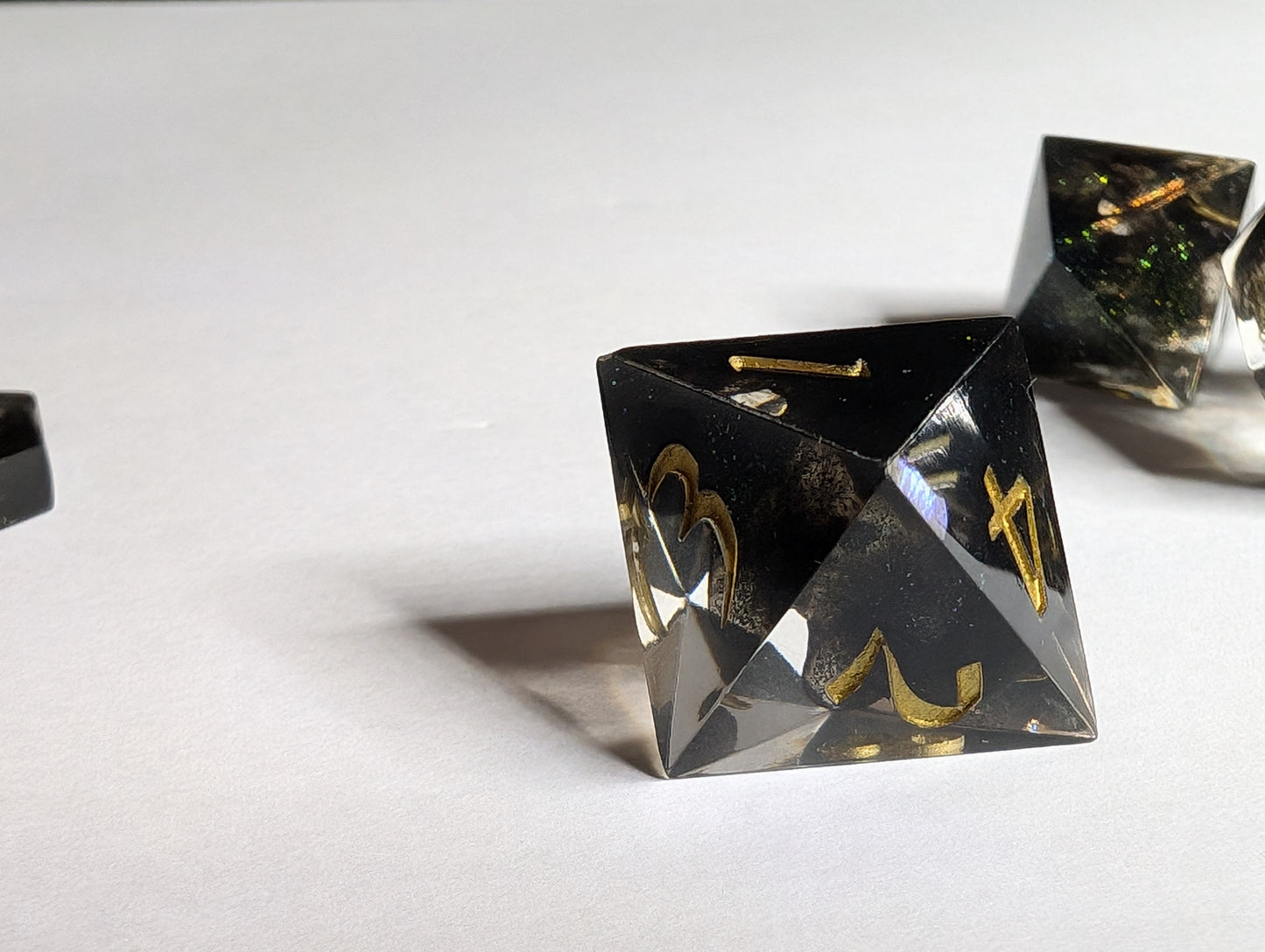 Treat and gold set of 8 dice